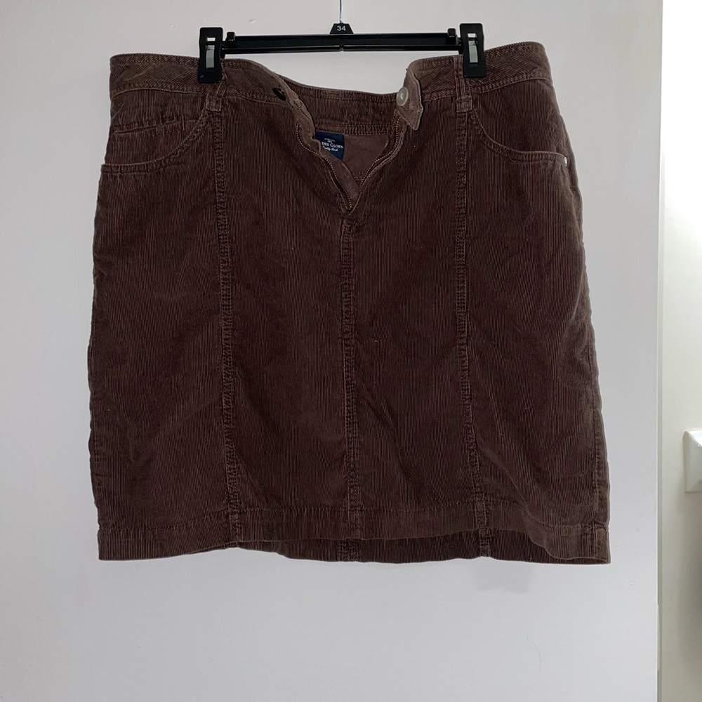 Chocolate brown corduroy skirt.
